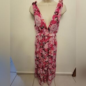 Indulge In Style V Neck Sleeveless Maxi Dress